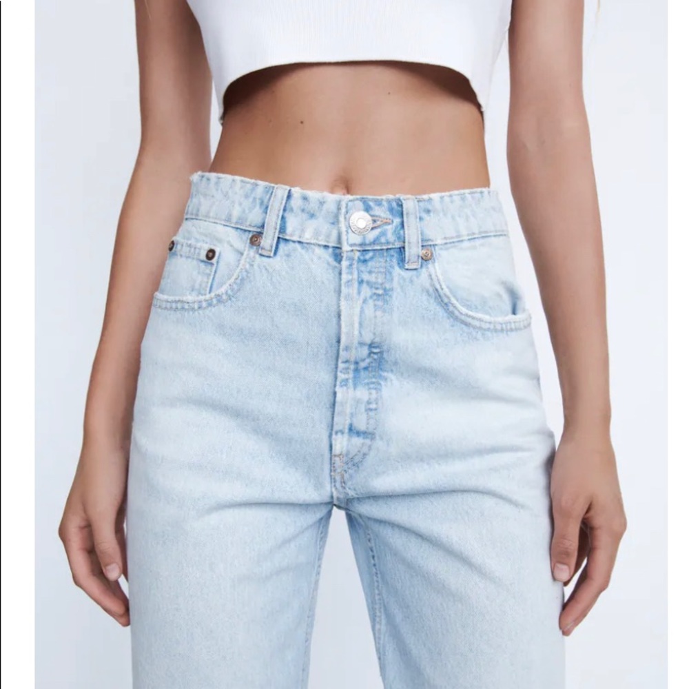 Zara Light Wash Jeans